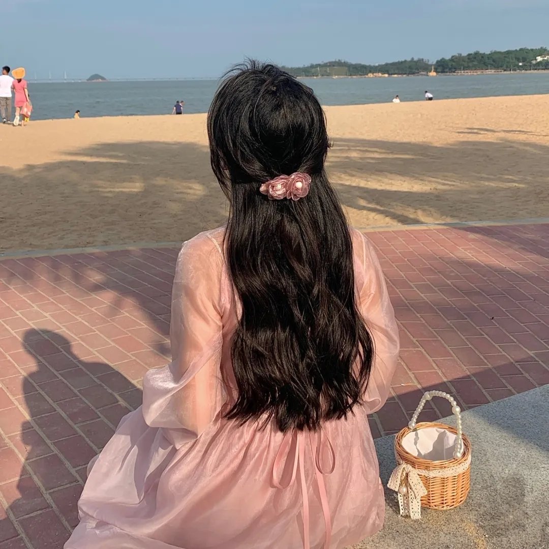 一直游到海水变蓝